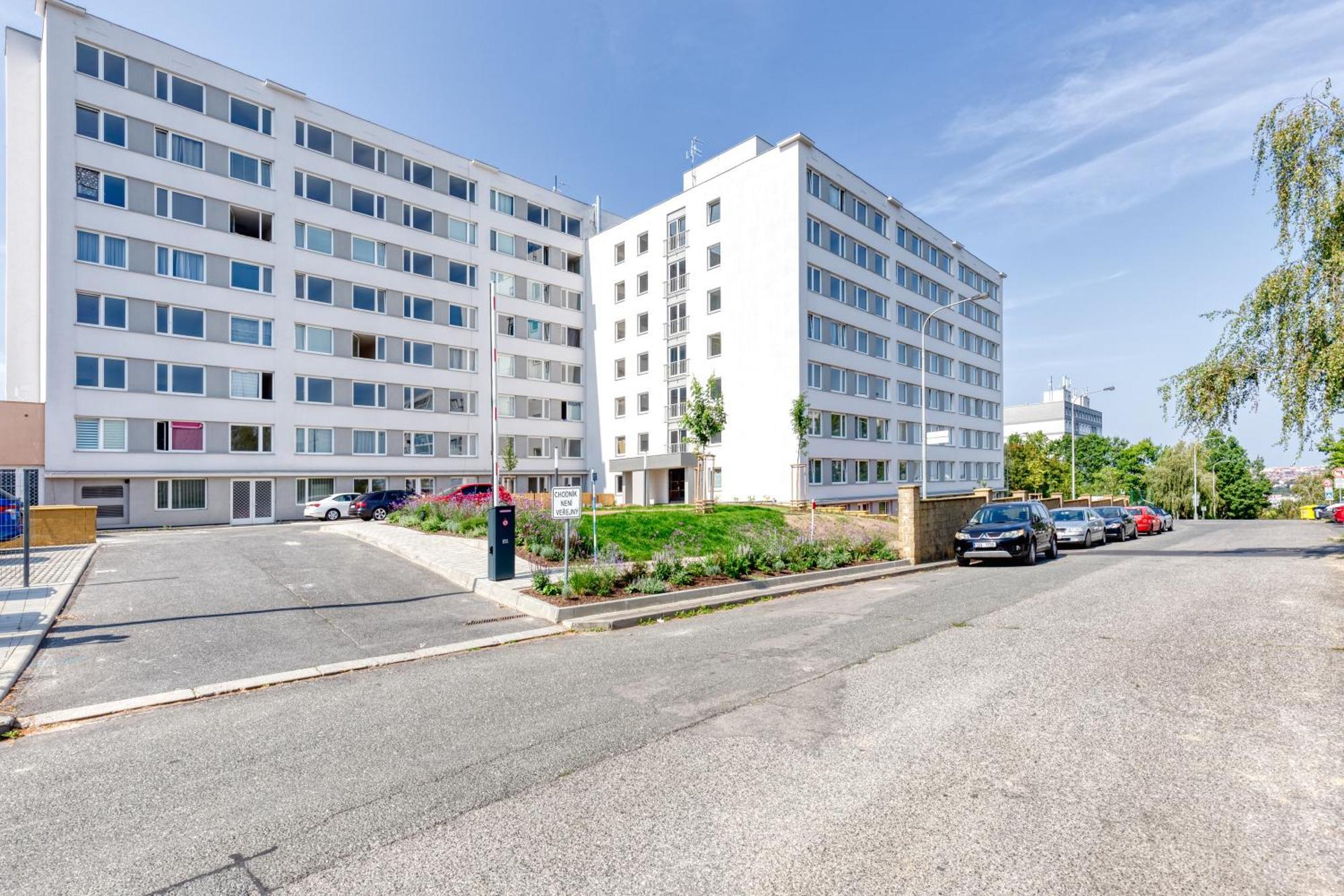 Skyline Prague Apartments Praga Exterior foto